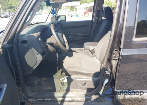 2010 Jeep Commander Sport from USA, damaged, VIN 1J4RG4GK2AC127991